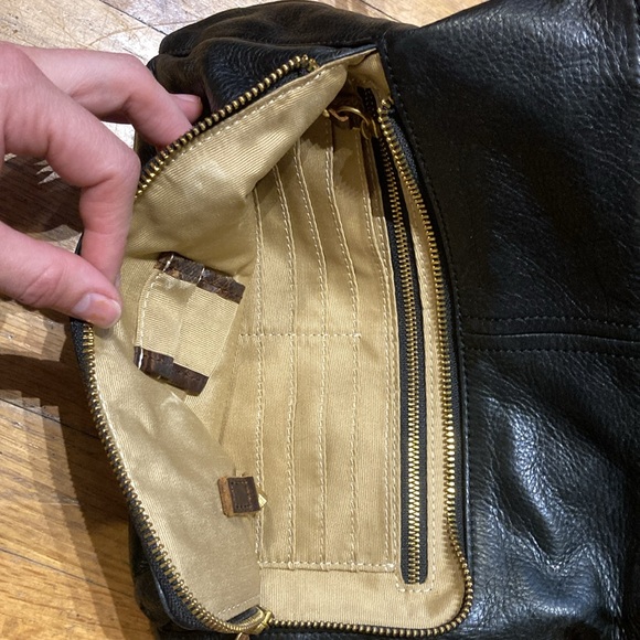 Overland purse soft supple leather with lots of pockets - Picture 4 of 5